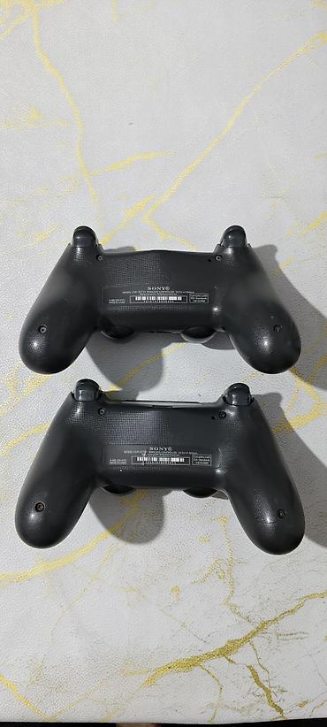 самые дешевые vr очки с контроллерами: Г. Каракол продаю джойстик PS4 Китай один - 850сом оригинал один - — 4