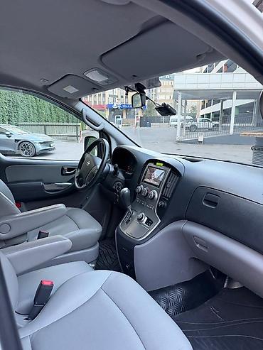 82 1: Hyundai H-1: 2015 г., 2.5 л, Автомат, Дизель, Минивэн — 7