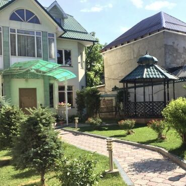 сдаю дом в центре: Үй, 300 кв. м, 7 бөлмө, Менчик ээси, Косметикалык оңдоо