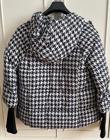 qadın ust geyimləri: Qadınlar üçün kapüşonlu qış gödəkçəsi - Naxış: qara-ağ “houndstooth” — 2