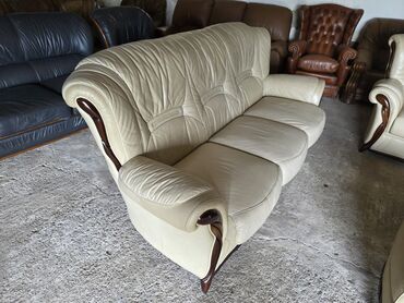 Ostali nameštaj: Elegantna garnitura za sedenje u krem boji, presvučena kožom, sa — 5