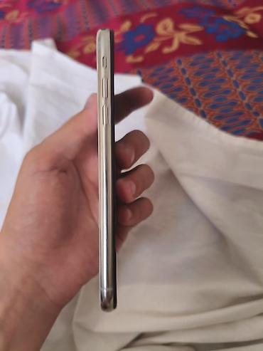 Apple iPhone: IPhone X, Gümüşü, Face ID — 3