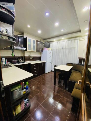 Köhnə tikili: Bakı, Bakıxanov qəs., 2 otaqlı, Köhnə tikili, 70 kv. m — 9