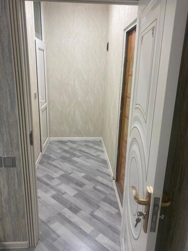 Uzunmüddətli kirayə mənzillər: Nəsimi Rayonu 4-cü mkr, Mir Cəlal küçəsində yerləşən orta bloklu 5 — 6