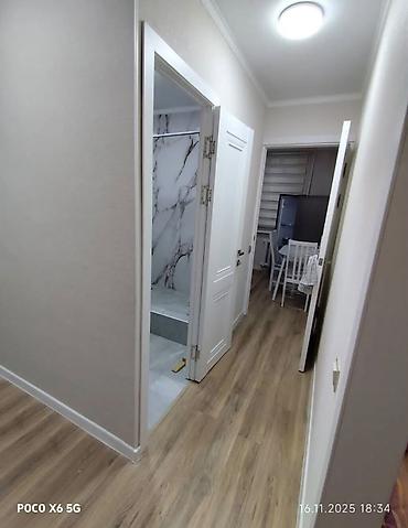 80000: 2 комнаты, 45 м², 4 мкр 104 серия, 1 этаж — 9