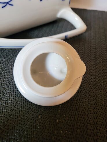 Čajnici: Nov bokal Jager Eisenberg original blue 9 god. Porcelanski na lalafo.rs — 10 Čajnici: Nov bokal Jager Eisenberg original blue 9 god. Porcelanski — 10