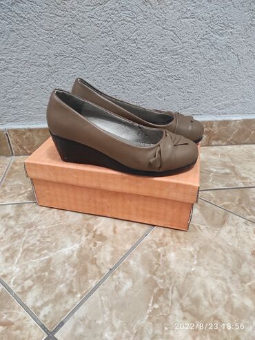 loafers cipele zenske: Cipele 37,d.u.g.23,5cm