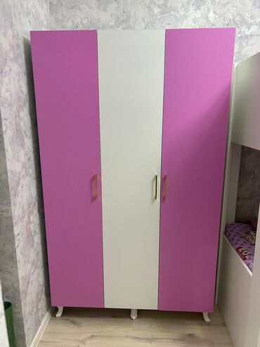 Divanlar: Yeni, Açılan, 3 qapılı Düz dolab, Dolab-asılqan, Azərbaycan
