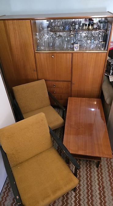 trpezarijske komode i vitrine: Vintage dnevni set – mid century 1960 vitrina sa kredencem, klub sto i — 5