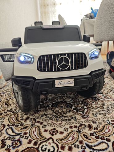 uşağ üçün maşın: Yeni alınıb.Cızıqı,qırılan yeri yoxdur.Demək olarki istifadə