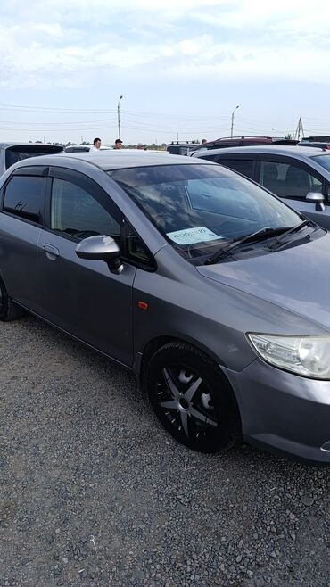 шины на ист: Honda Город: 2008 г., 1.5 л, Газ, Седан
