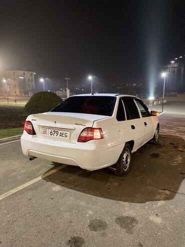 Daewoo: Daewoo Nexia: 2012 г., 1.5 л, Механика, Бензин, Седан