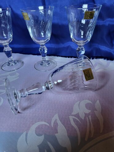 Čaše: Case nove,vintaz za vino francuske d'argues Luminarc. Case komada 6 na lalafo.rs — 16 Čaše: Case nove,vintaz za vino francuske d'argues Luminarc. Case komada 6 — 16