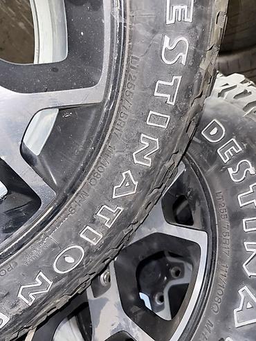 offroad диски: Комплект из 4 колес для внедорожника Jeep. Состав: - Диски литые — 3