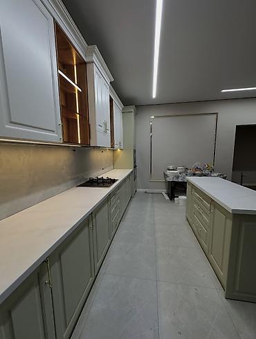 silver kitchen: Кухонный гарнитур, Новый, цвет - Белый — 1