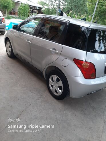 тайга камри: Toyota ist: 2002 г., 1.3 л, Автоматтык, Бензин, Хетчбек