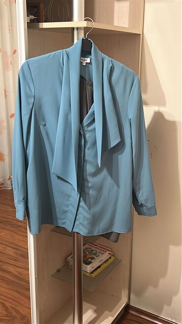 Digər qadın geyimləri: Hamisi Ideal veziyyetdedi. 42-44 olchu. Twist birinci l- 30 azn — 11