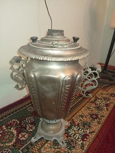 samovar tula: Antik kömür/sobaya əsaslanan samovar - Kütləvi metal gövdə, relyef — 4