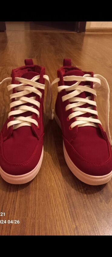 Svitşotlar: Svitşot, 4XL — 21