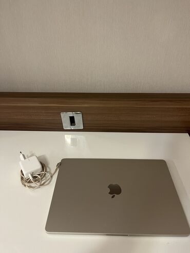 продаётся ноутбук запечатанный абсолютно новый привозной из америки: Apple MacBook, 15 ", Apple M2, 256 GB