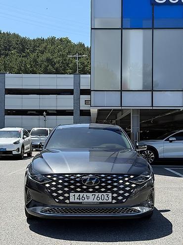 jeely coolray: Hyundai Grandeur: 2022 г., Автомат, Бензин, Седан — 1