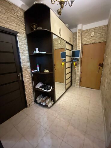 Köhnə tikili: Bakı, 3 otaqlı, Köhnə tikili, m. Əhmədli, 80 kv. m — 10