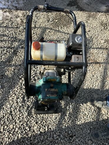 Другая строительная техника: Виброоборудование для уплотнения грунта и оснований: - Бензиновый — 4