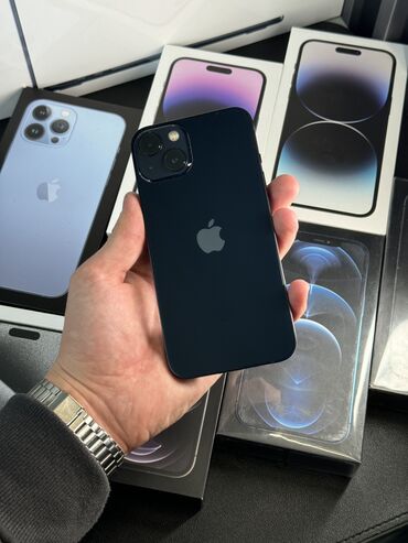 Apple iPhone: IPhone 13, Б/у, 128 ГБ, Синий, Защитное стекло, Чехол, В рассрочку, 86 %