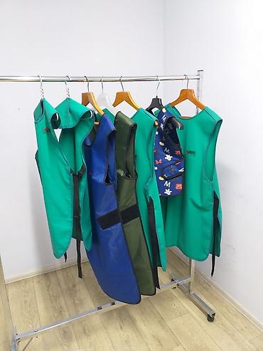 Медицинская одежда: Рентгенозащитные фартуки, НОВЫЕ, свинцовый эквивалент 0,5 мм (Pb) — 8