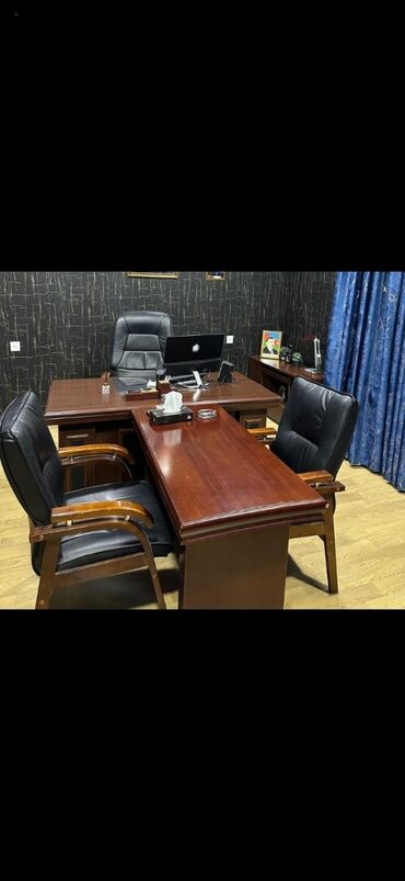 Мебель: Ofis mebeli təcili 899₼ satılır Kreslolarda daxildir baha alınıb Unvan