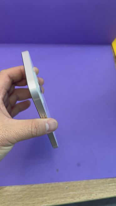 Apple iPhone: IPhone 13, Б/у, 128 ГБ, 100 % — 9