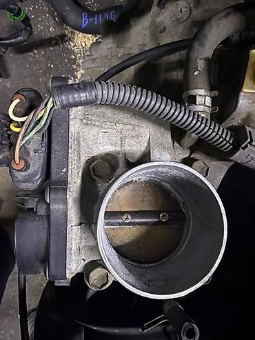 devo tiko: Дроссельная заслонка Toyota 2004 г., Б/у, Оригинал, Япония — 2