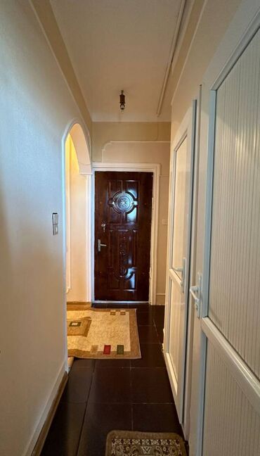 Köhnə tikili: Bakı, Yeni Günəşli Massiv V, 2 otaqlı, Köhnə tikili, 60 kv. m -da lalafo.az — 9 Köhnə tikili: Bakı, Yeni Günəşli Massiv V, 2 otaqlı, Köhnə tikili, 60 kv. m — 9