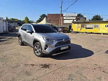 tayota 4 runner: Toyota RAV4: 2020 г., 2.5 л, Автомат, Гибрид, Кроссовер — 1