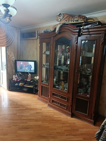 Otaqların satışı: Hər kəsə salam 5 mərtəbənin 4 cü mərtəbəsində 3 otaqlı hər şəraiti — 6