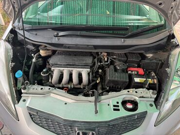 Honda: Honda Fit: 2010 г., Вариатор, Бензин, Хэтчбэк — 8