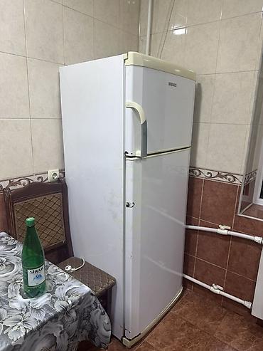 Mətbəx texnikası: Beko ikiqapılı soyuducu - Marka/model: Beko, yuxarıda dondurucu — 2