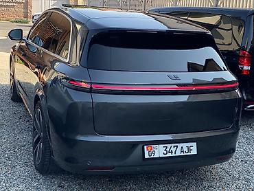 lix: Lixiang L7: 2023 г., 1.5 л, Автомат, Гибрид, Кроссовер — 2