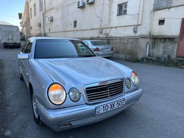 мото аренда: Mercedes-Benz E 240: 2.4 л | 1998 г. Седан