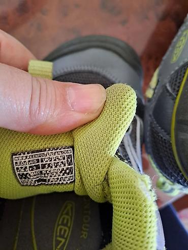 Кроссовки и спортивная обувь: Ботасы с Европы привозили, летние, осенне-весенние 35размер. Очень — 5