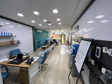 Digər kommersiya daşınmaz əmlakı: Öfis Yusif Səfərov küç.də yerkəşir.Giriş qapısı maqistral yola — 6