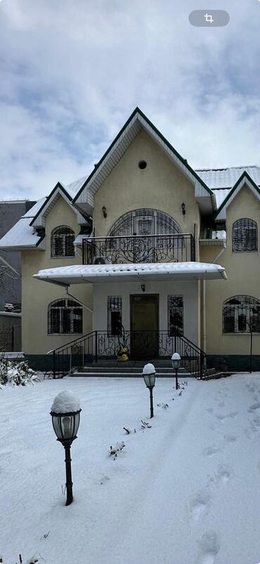 Долгосрочная аренда домов: 175 м², 5 комнат — 1