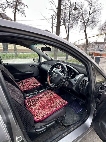 Honda: Honda Fit: 2003 г., 1.3 л, Вариатор, Бензин, Хэтчбэк — 9