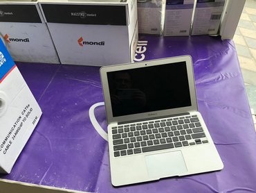 kompüterlər diz üstü: 𝐸𝓇𝒶_𝒸𝑜𝓂𝓅𝓊𝓉𝑒𝓇 ‘ in təqdim etdiyi Macbook Air✔ . Macbook Air 2012