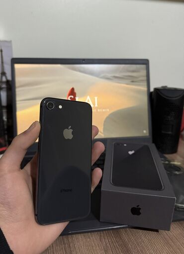 Apple iPhone: IPhone 8, 64 GB, Space Gray, Barmaq izi, Simsiz şarj