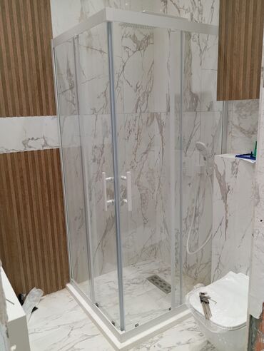 Duş kabinaları, arakəsmələr: Yeni Üstü açıq kabina, Künc üçün, Pulsuz çatdırılma — 16