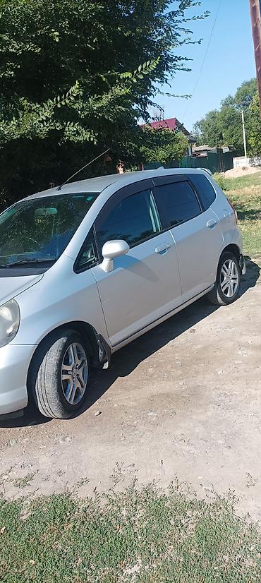 срв 1997: Honda Fit: 2002 г., 1.3 л, Вариатор, Бензин, Хэтчбэк — 4