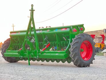 traktor 1221 satilir: Özduman taxıl səpən 12.4-24 təkərli tələsin 2022 model özdüman