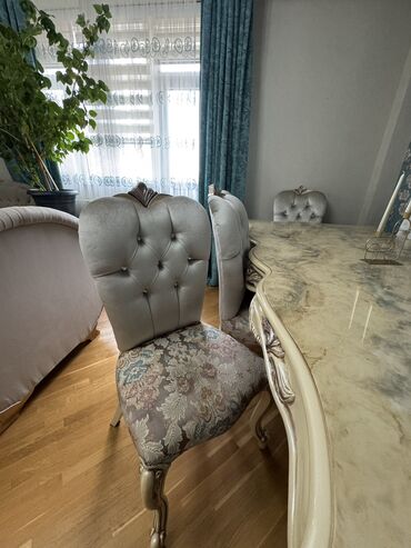 Qonaq otağı dəstləri: İşlənmiş, Komod, Masa və oturacaqlar, TV altlığı, Türkiyə — 6