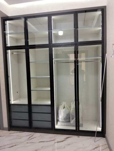 Sifarişlə dolablar: Düz dolab, Qonaq otağı üçün, Qarderob, Açılan, Quraşdırıla bilən, 4 qapılı — 9